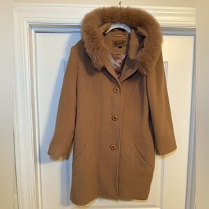 SACHI Camel Wool Trench Coat with real Fur Trim